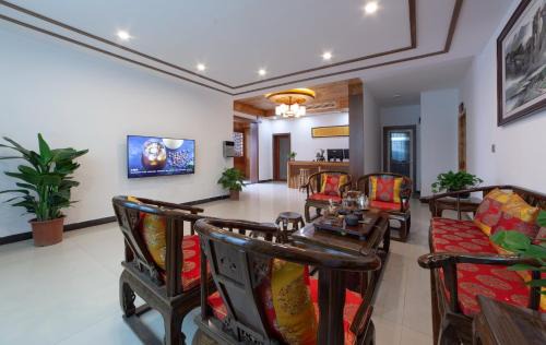 Yongding House | Hotel California Zhangjiajie-Near the scenic area-English itinerary explanation-Free laundry service