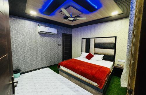 Dhanauli Hotel | hotel chahat palace