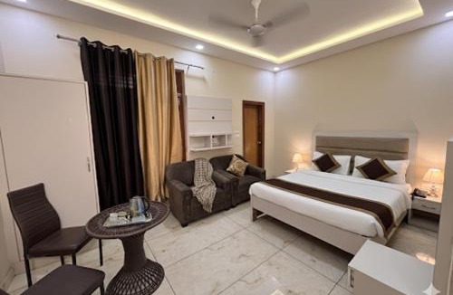 Bareilly Hotel | Hotel City Star & Restro