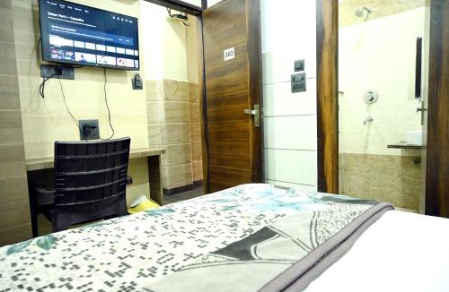 Ghaziabad Hotel | Hotel Crystal