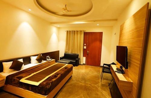 Bareilly Hotel | HOTEL Darbar-E-Khas Near Bypass Road - Providing Restaurant - Parking And Free Wi-fi Facility - A Luxurious Hotel In Bareily