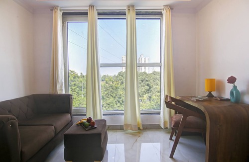 Indirapuram Hotel | Hotel Emporio Grand