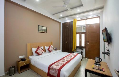 Sector 62 Hotel | Hotel Ginger Palace By Aura