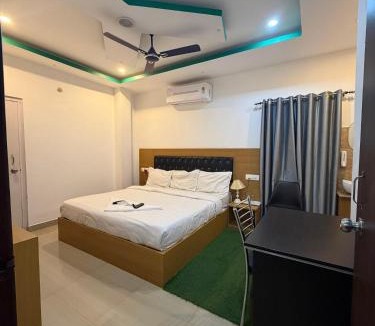 Khanapara Hotel | Hotel glitter