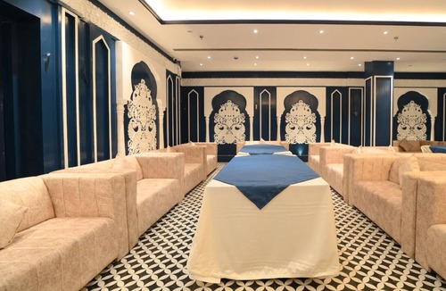 Aligarh Hotel | Hotel Gold In Leaf
