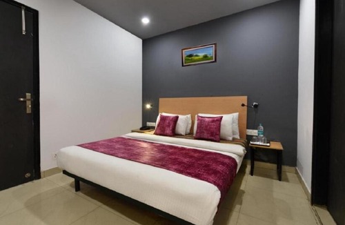 Ghaziabad Hotel | Hotel Golden World