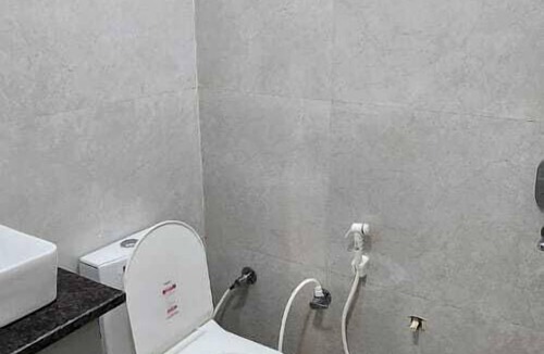 Govardhan House | Hotel Govardhan Inn
