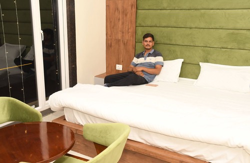 Govardhan House | Hotel Govardhan Inn