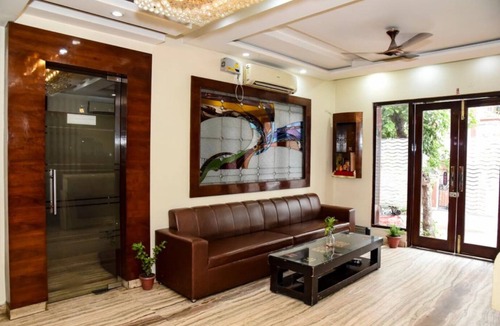 Vasundhara Hotel | Hotel Grand Inn
