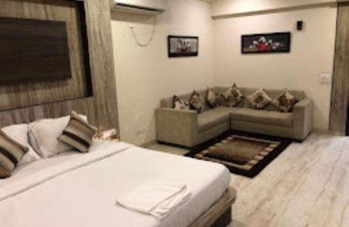 Vasundhara Hotel | Hotel Haveli Palace , Ghaziabad