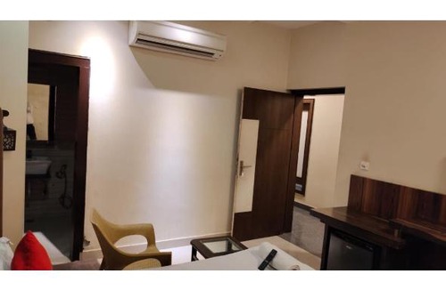 Mathura House | Hotel Heera Continental, Mathura