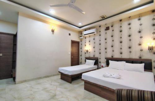 Sibsagar Hotel | Hotel Holiday Palace