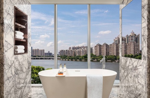 Zhujiang New Town Hotel | Hotel Indigo Guangzhou Haixinsha by IHG