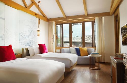 Dayan Old Town Resort | Hotel Indigo Lijiang Ancient Town by IHG