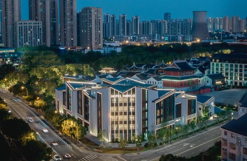 Liangxi District Hotel | Hotel Indigo Wuxi Qingming Bridge by IHG