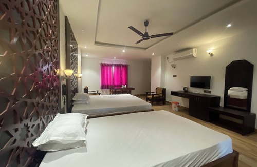 Lakhimpur Hotel | Hotel Living Hub