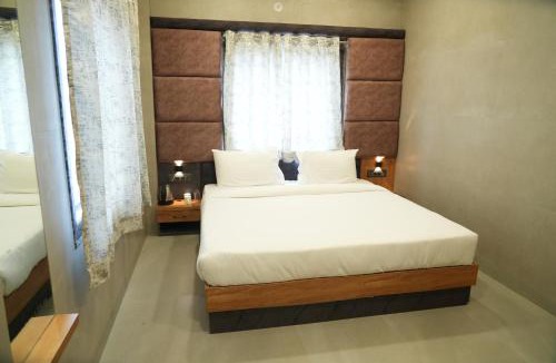 Vrindavan Hotel | Hotel Maa Vindhyachal Dham