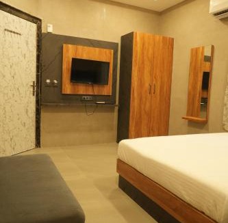 Vrindavan Hotel | Hotel Maa Vindhyachal Dham