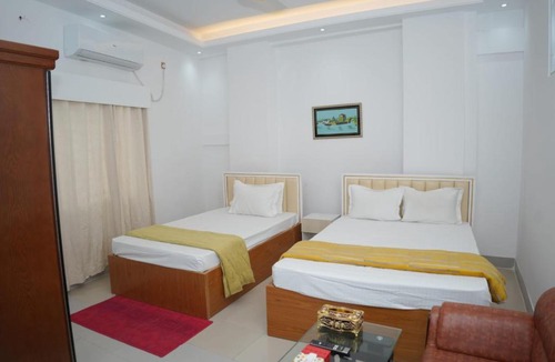 Dhaka Hotel | Hotel Mid Garden