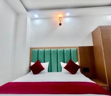 Taj Ganj Hotel | Hotel Near Taj mahal