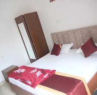 Misrikh House | Hotel Neelkanth Palace