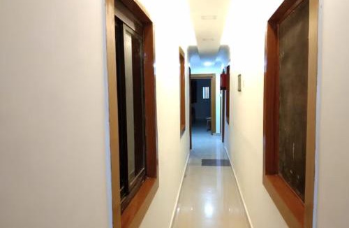 Varanasi Hotel | Hotel New Ashiyana Palace Varanasi - Fully-Air-Conditioned hotel at prime location With Wifi , Near-Kashi-Vishwanath-Temple, and-Ganga-ghat - Best Hotel in Varanasi