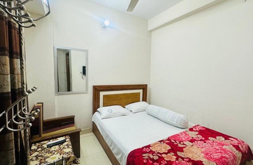 Dhaka Hotel | Hotel New Royal Palace