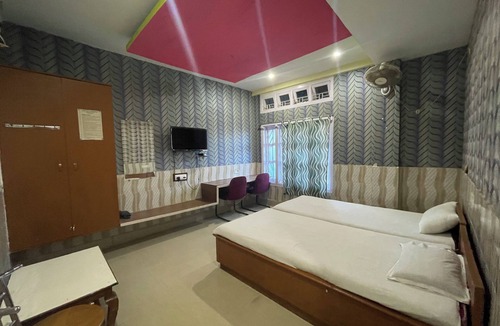 Lakhimpur Hotel | Hotel Nondikeshore