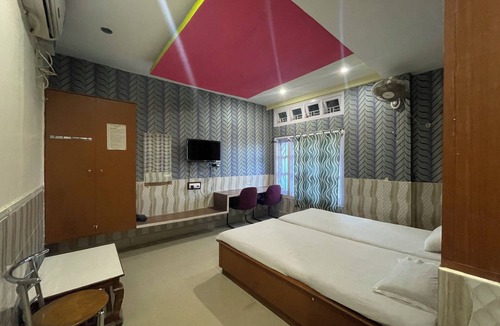 Lakhimpur Hotel | Hotel Nondikeshore