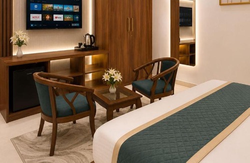 South West Hotel | Hotel Nyshaka Plaza Near Delhi Airport - Free Airport Pickup & Drop