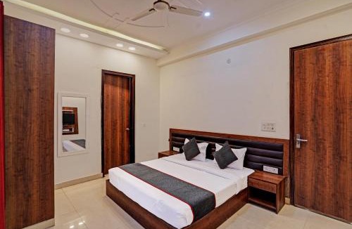 Sector 70 Hotel | Hotel O Golden Palace