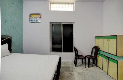 Aligarh Hotel | Hotel O LJP Farm House