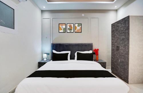 Lucknow Hotel | Hotel O SS Royal