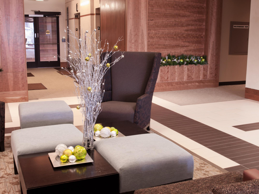Gomti Nagar House | Hotel Oakland