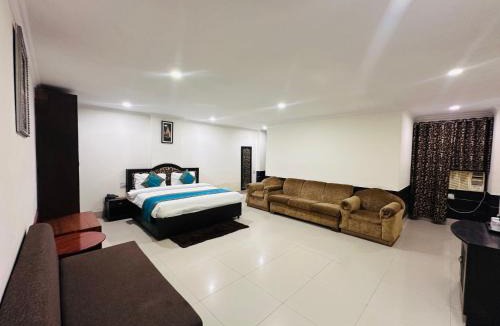Varanasi Hotel | Hotel OK International