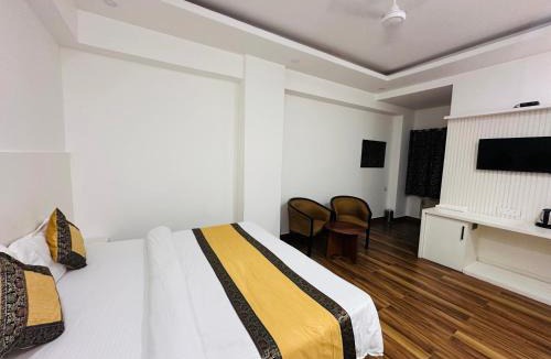 Varanasi Hotel | Hotel OK International