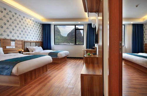 Yangshuo Hotel | Hotel on Yangshuo West Street, Chinese ancient style architecture, dreaming back to the