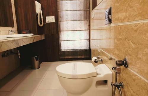 Sector 27 Hotel | Hotel PK Residency