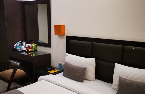 Sector 27 Hotel | Hotel PK Residency