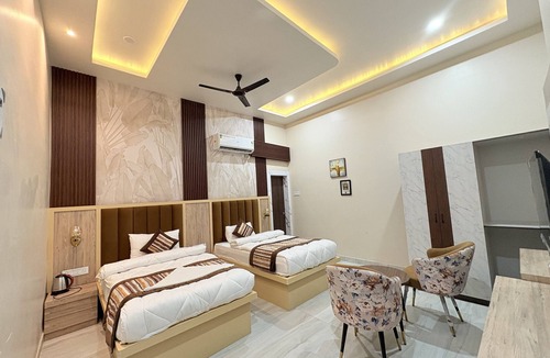 Nalbari Hotel | Hotel Q Green