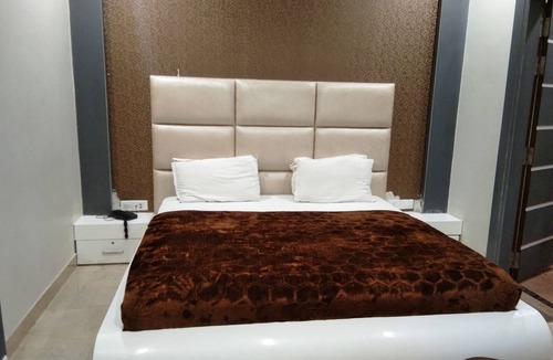 Rakabganj Hotel | Hotel R P