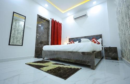 Bareilly Hotel | Hotel Rajani Best Hotel In Bareilly AC OR NON AC Room