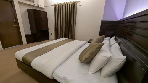 Sylhet Hotel | Hotel Royal Palm