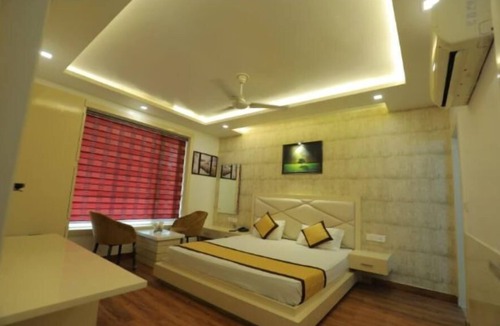 Taj Ganj Hotel | Hotel Sahibs Red Carpet