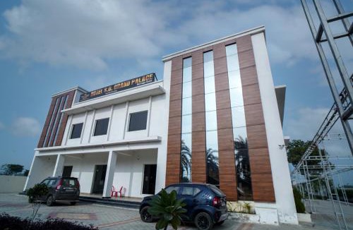 Mat Hotel | Hotel SD GRAND PALACE Near Shri Radha Krishna Vivah Sthali, Bhandirvan, Vrindavan