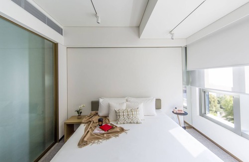 Jordan Hotel | Hotel Stage