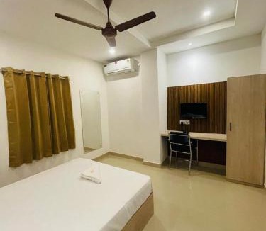 Sualkuchi Hotel | Hotel STAYVILLA