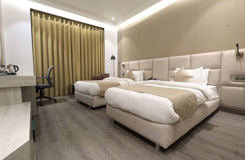 Bareilly Hotel | Hotel Swarn Towers