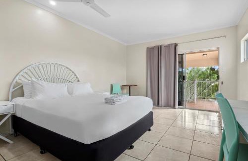 Cairns North Hotel | Hotel Tropiq