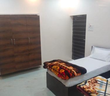 Varanasi Hotel | Hotel Varanasi Paradise - Best Seller - Parking facilities